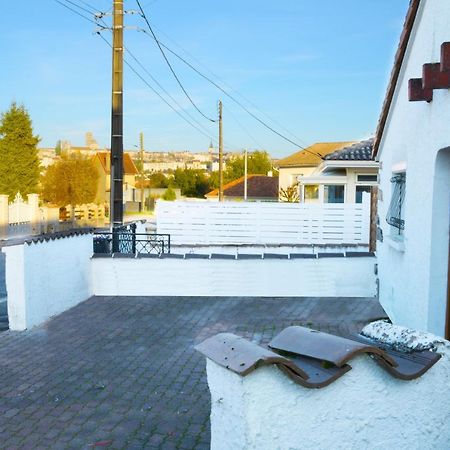 Appart T2 Avec Terrasse, Parking Et Wifi Angoulême Exterior foto