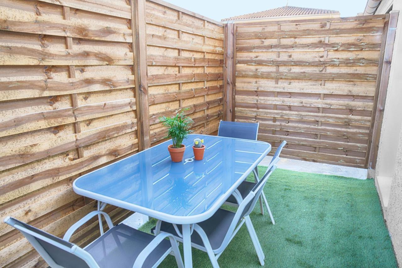 Appart T2 Avec Terrasse, Parking Et Wifi Angoulême Exterior foto